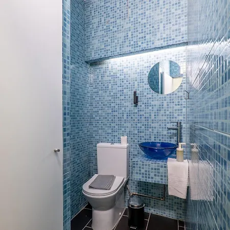 Loft By The River Lägenhet