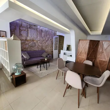 Loft By The River Apartment *