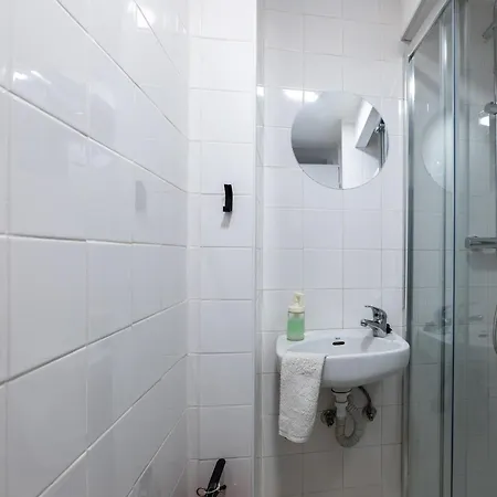 Loft By The River דירה